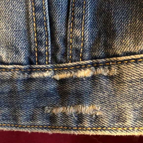 GAP WOMEN' S 1969 CLASS DISTRESSED DENIM JEAN JACKET SIZE EXTRA SMALL  XS NWOT - Picture 5 of 16